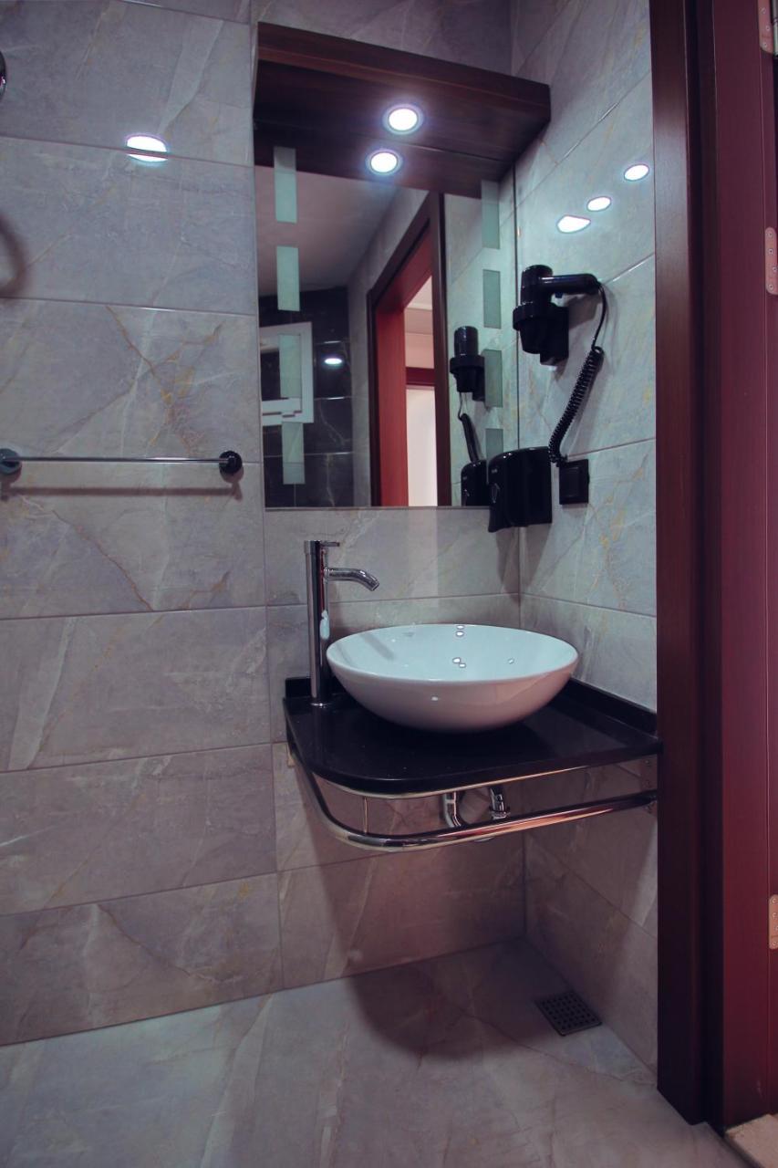 Paris Prestige Hotel