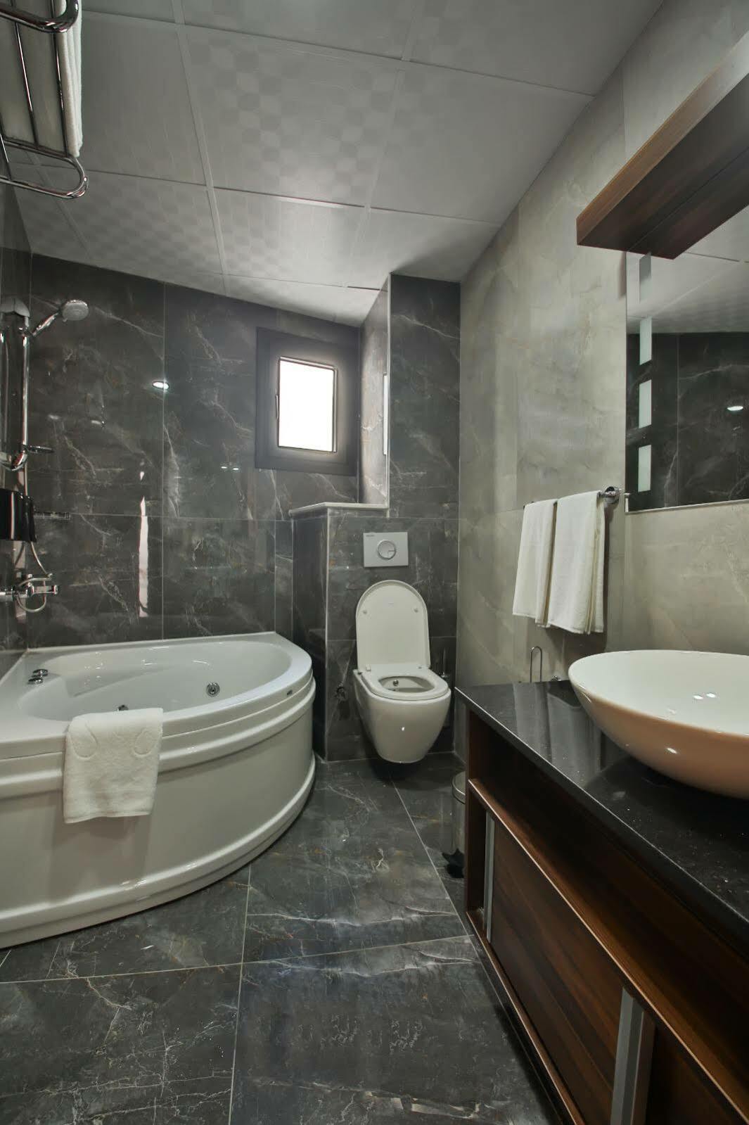 Paris Prestige 3*