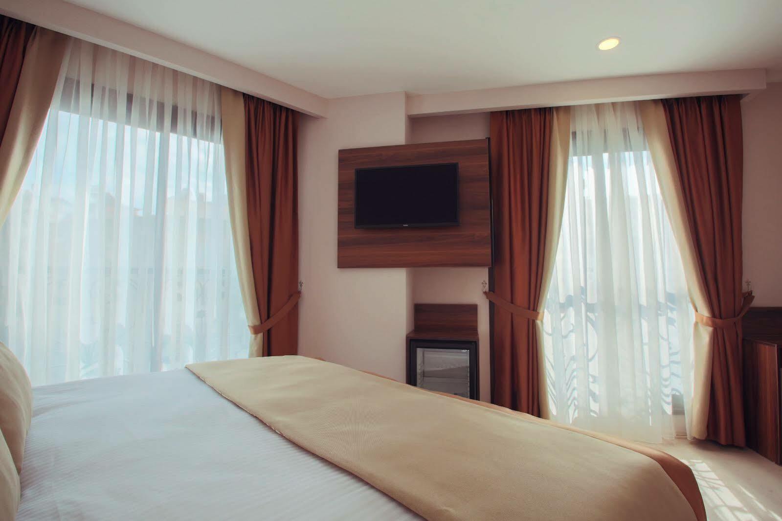 Paris Prestige 3*